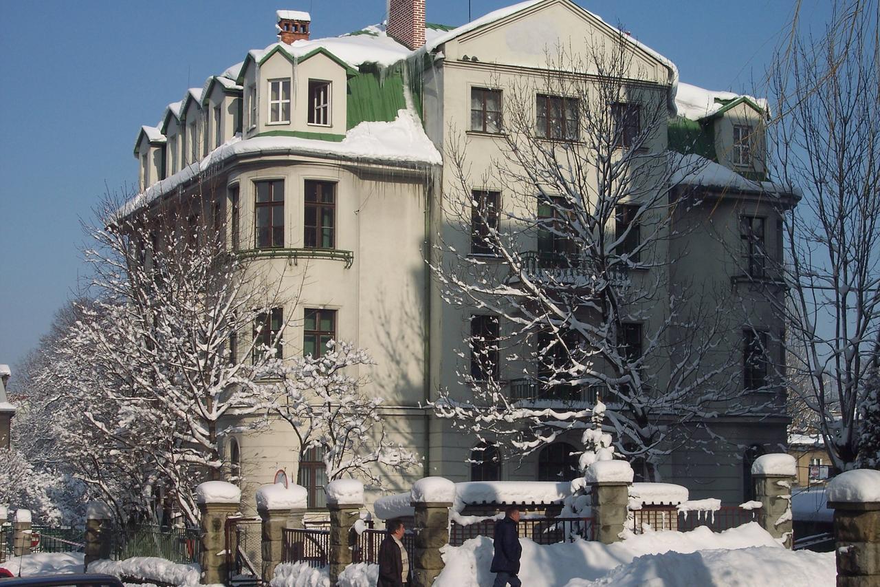 Dom Turysty Pttk W Bielsku - Bialej Hotel Bielsko-Biala Exterior foto